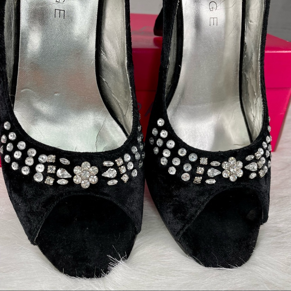 RAMPAGE Velvet Rhinestone Peep Toe Heels, Black, Original Box - Picture 11 of 11